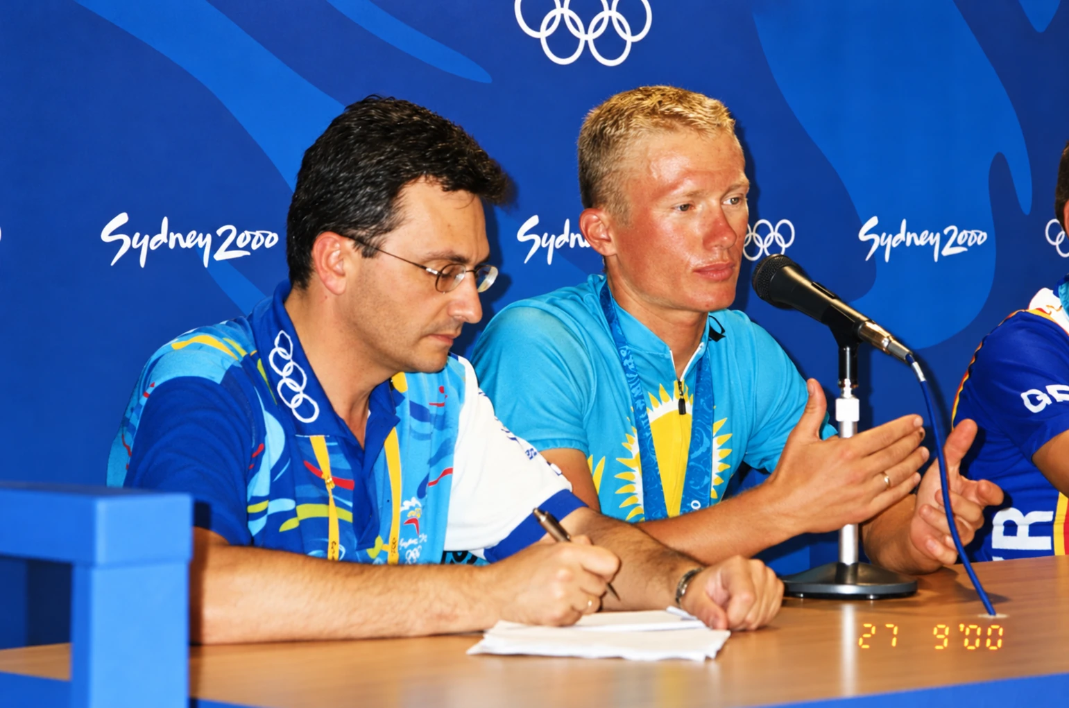 Inside the press centre ,  Sydney 2000